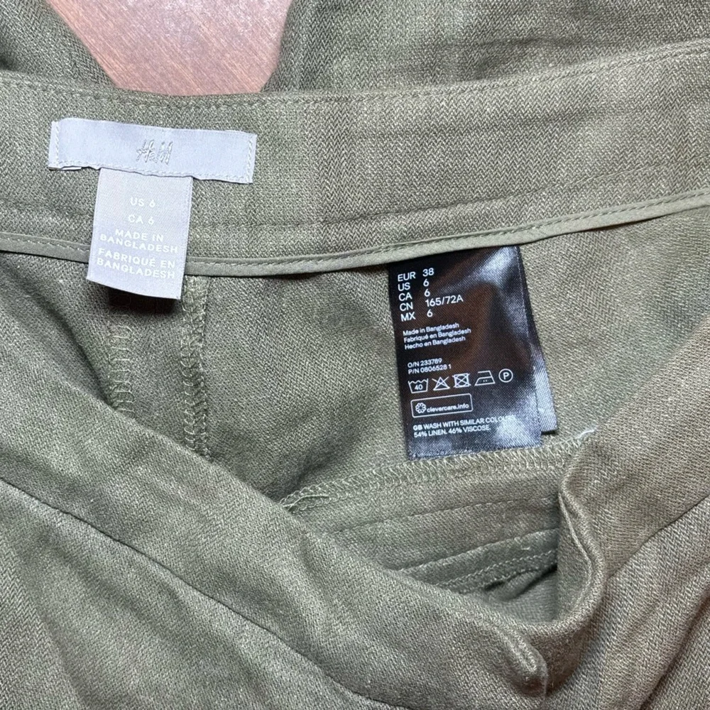 H&M linen blend ankle pants, olive green size 6